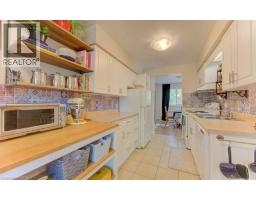 476 KINGSCOURT Drive UnitNo. 15 - 14