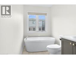 64 GRASSBOURNE Avenue - 27