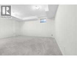 64 GRASSBOURNE Avenue - 37