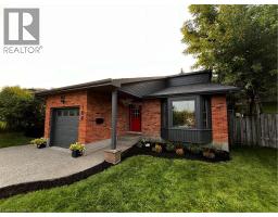 104 HOMEVIEW Place - 1