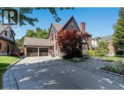 134 CLAREMONT Avenue - 3