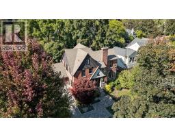 134 CLAREMONT Avenue - 40