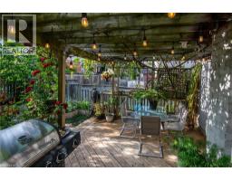 11 APPLE RIDGE Drive - 41