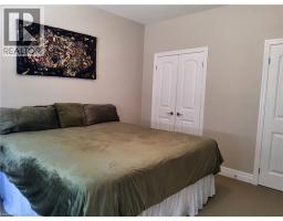 56 KELLY Drive - 17