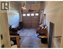 56 KELLY Drive - 45
