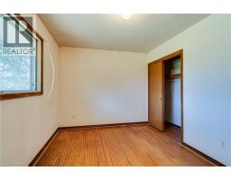 2795 VICTORIA Street N - 18