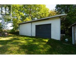 2795 VICTORIA Street N - 27