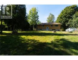 2795 VICTORIA Street N - 28