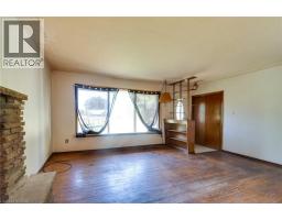 2795 VICTORIA Street N - 9