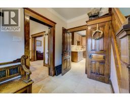 207 HEDLEY Street - 5