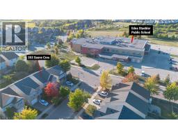 353 SAUVE Crescent - 2