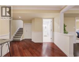 353 SAUVE Crescent - 35