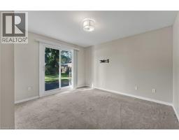 27 LOCKE Avenue - 16