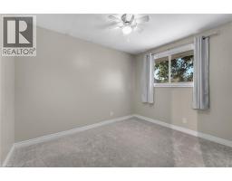 27 LOCKE Avenue - 18
