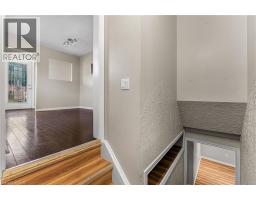 27 LOCKE Avenue - 21