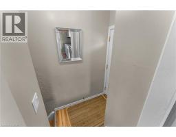27 LOCKE Avenue - 22