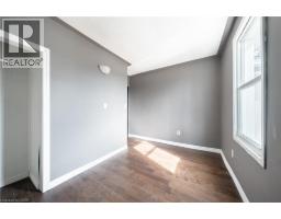 21 RENFREW Street E - 14