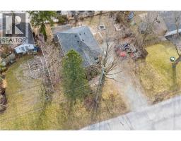 21 RENFREW Street E - 26