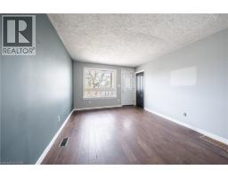 21 RENFREW Street E - 6
