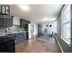 21 RENFREW Street E - 7