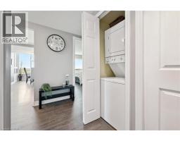 237 KING Street W UnitNo. 703 - 33