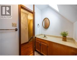 21 MCDOWELL Road W - 31