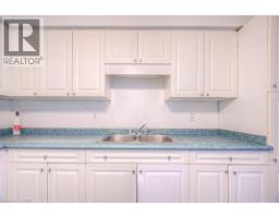 270 DOLPH Street N - 11