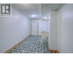 270 DOLPH Street N - 21