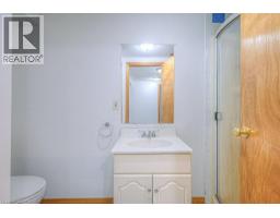 270 DOLPH Street N - 23