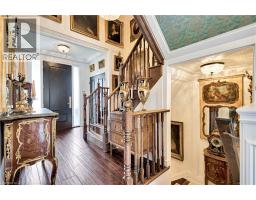 275 JOHN FREDERICK DRIVE Drive - 7