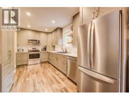 1105 QUEENS BUSH Road - 11