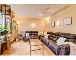 1105 QUEENS BUSH Road - 6