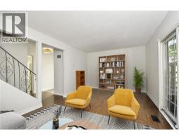 16 HUNGERFORD Road - 12