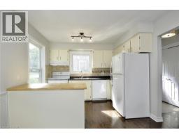 16 HUNGERFORD Road - 5