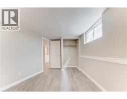 119 KINGSWOOD Drive - 41