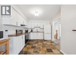 747 FAIRWAY Court - 8