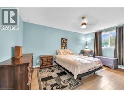 16 CALEDON Court - 17