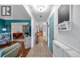 16 CALEDON Court - 3