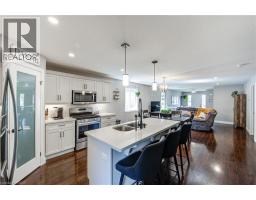 14 REEVES Road - 10
