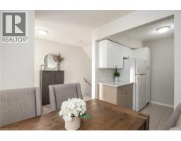 211 VERONICA Drive UnitNo. 11 - 12