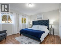 211 VERONICA Drive UnitNo. 11 - 17