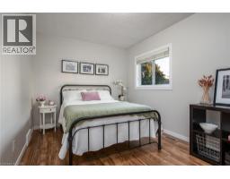 211 VERONICA Drive UnitNo. 11 - 20