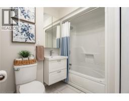 211 VERONICA Drive UnitNo. 11 - 22