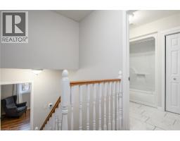 211 VERONICA Drive UnitNo. 11 - 25