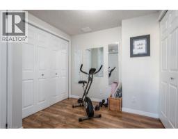 211 VERONICA Drive UnitNo. 11 - 26