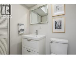 211 VERONICA Drive UnitNo. 11 - 29