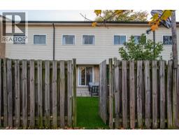 211 VERONICA Drive UnitNo. 11 - 38