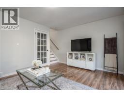 211 VERONICA Drive UnitNo. 11 - 9