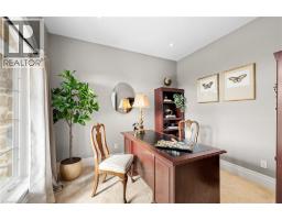16 SEIFERT Court - 21