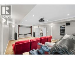 16 SEIFERT Court - 31